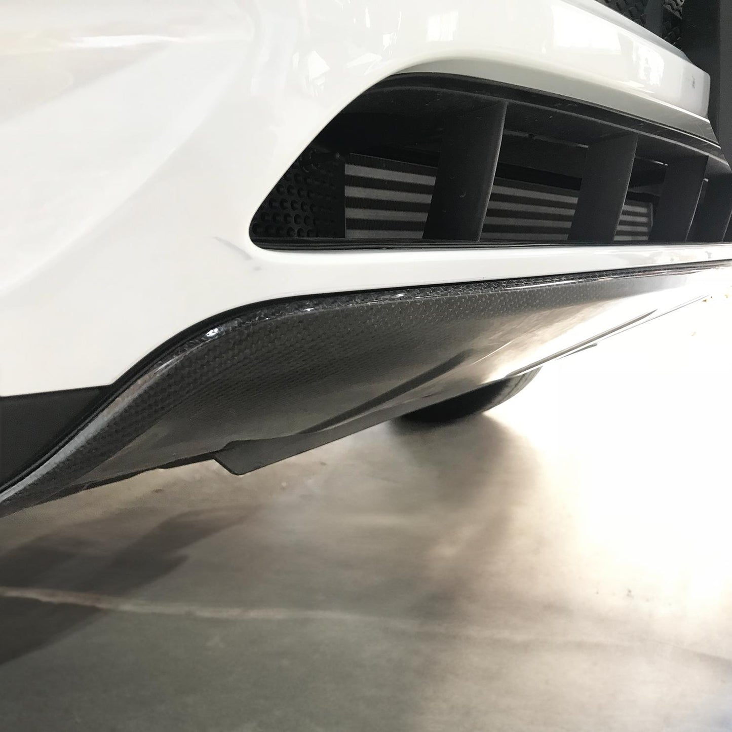 V Style Carbon Fibre Front Splitter for Porsche Macan 14-17-Carbon Factory