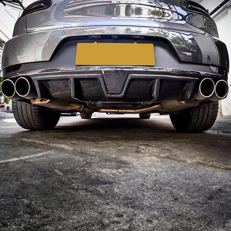V Style Carbon Fibre Rear Diffuser for Porsche Macan 14-20-Carbon Factory