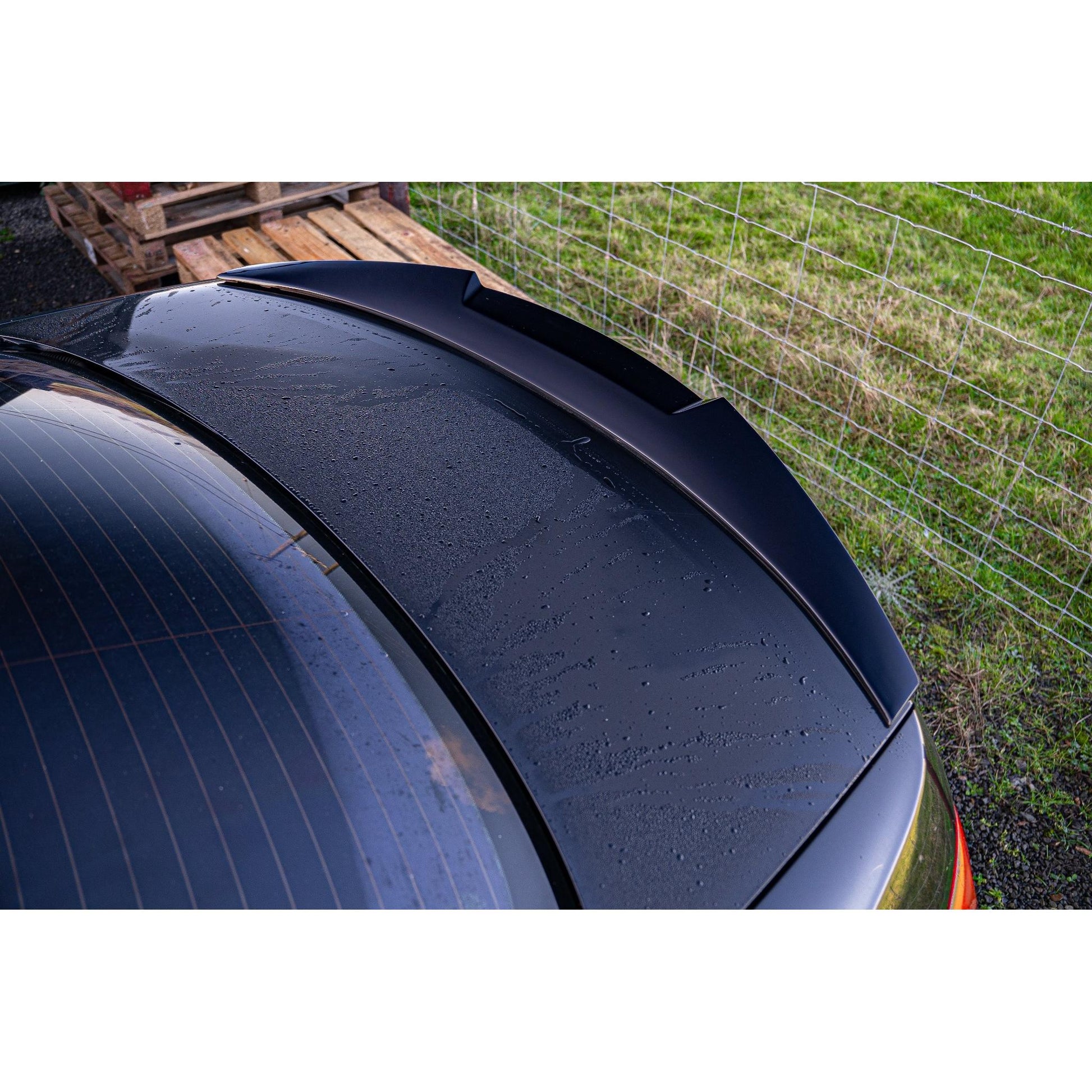 V Style Gloss Black Boot Spoiler for BMW 3 Series E92 Coupe inc M3 05-11-Carbon Factory