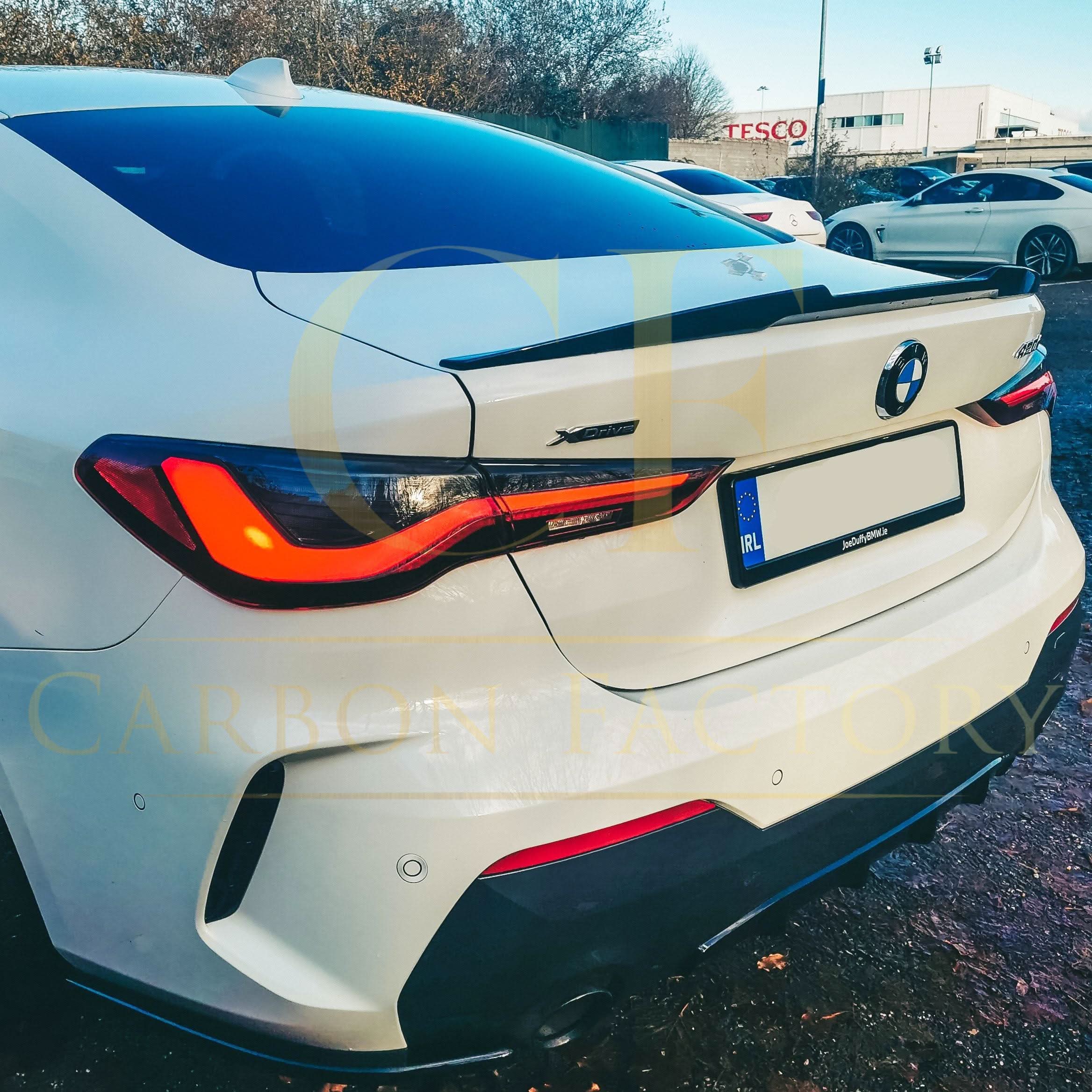 V Style Gloss Black Boot Spoiler for BMW G22 4 Series G82 M4 20-Present - Carbon Factory