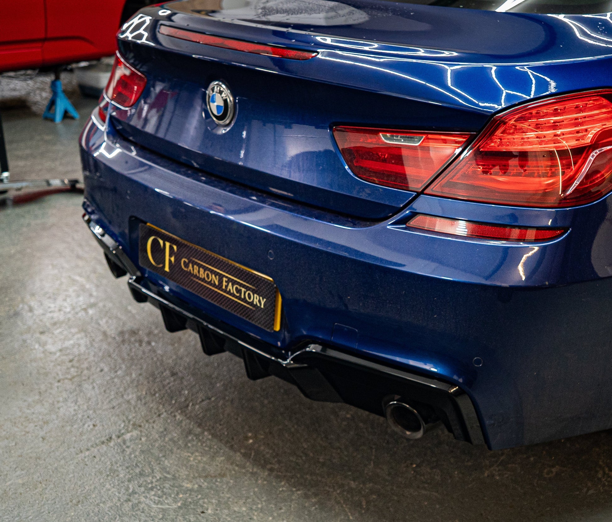 V Style Gloss Black Rear Diffuser Dual Exhaust for BMW 6 Series F06 F12 F13 M Sport 12-17-Carbon Factory