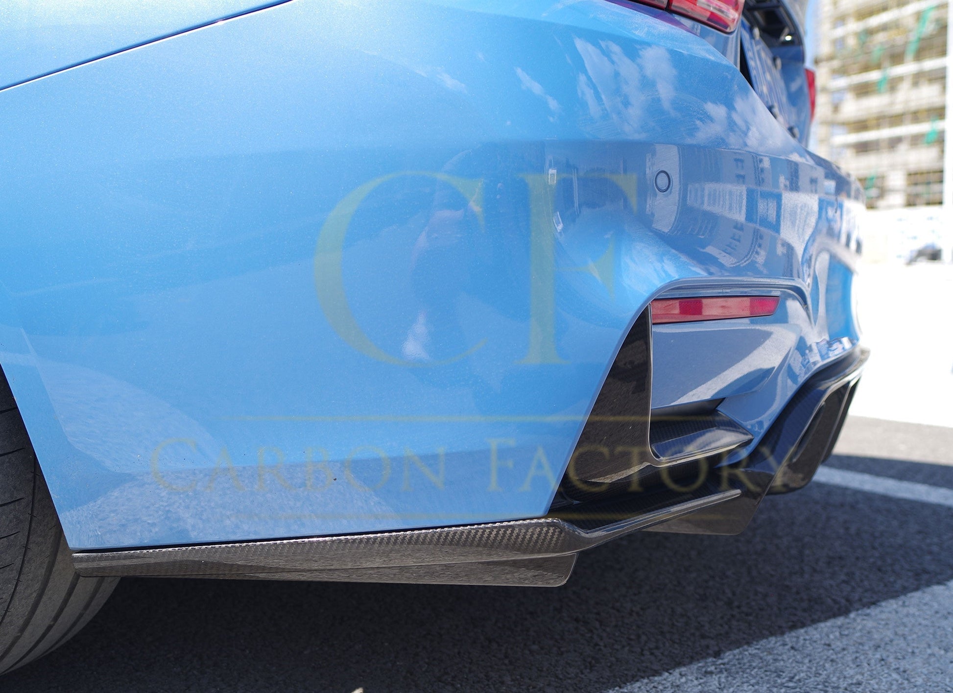 V Style Pre-Preg Carbon Fibre Rear Diffuser for BMW F80 M3 F82 F83 M4 14-20-Carbon Factory