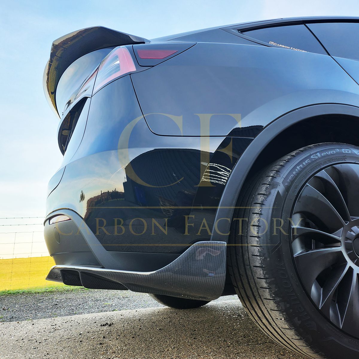 V Style Pre-Preg Carbon Fibre Rear Spoiler for Tesla Model Y 19-23-Carbon Factory