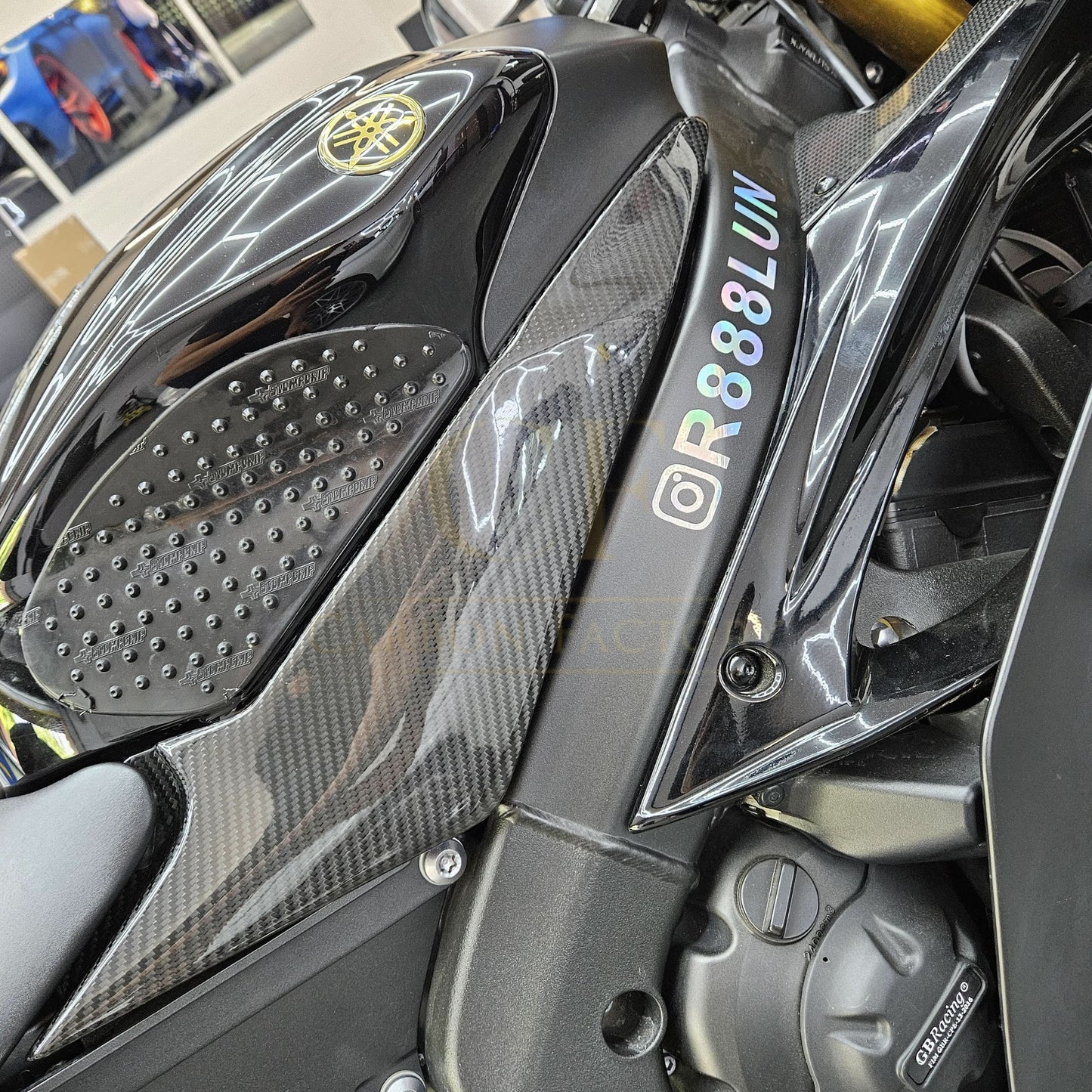 Pre-preg Carbon Fibre Side Panels for Yamaha R6 2008-2015 - Carbon Factory