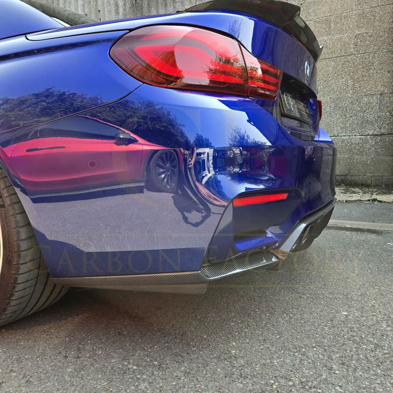 V Style Carbon Fibre Rear Diffuser for BMW F80 M3 F82 F83 M4 14-20 - Carbon Factory