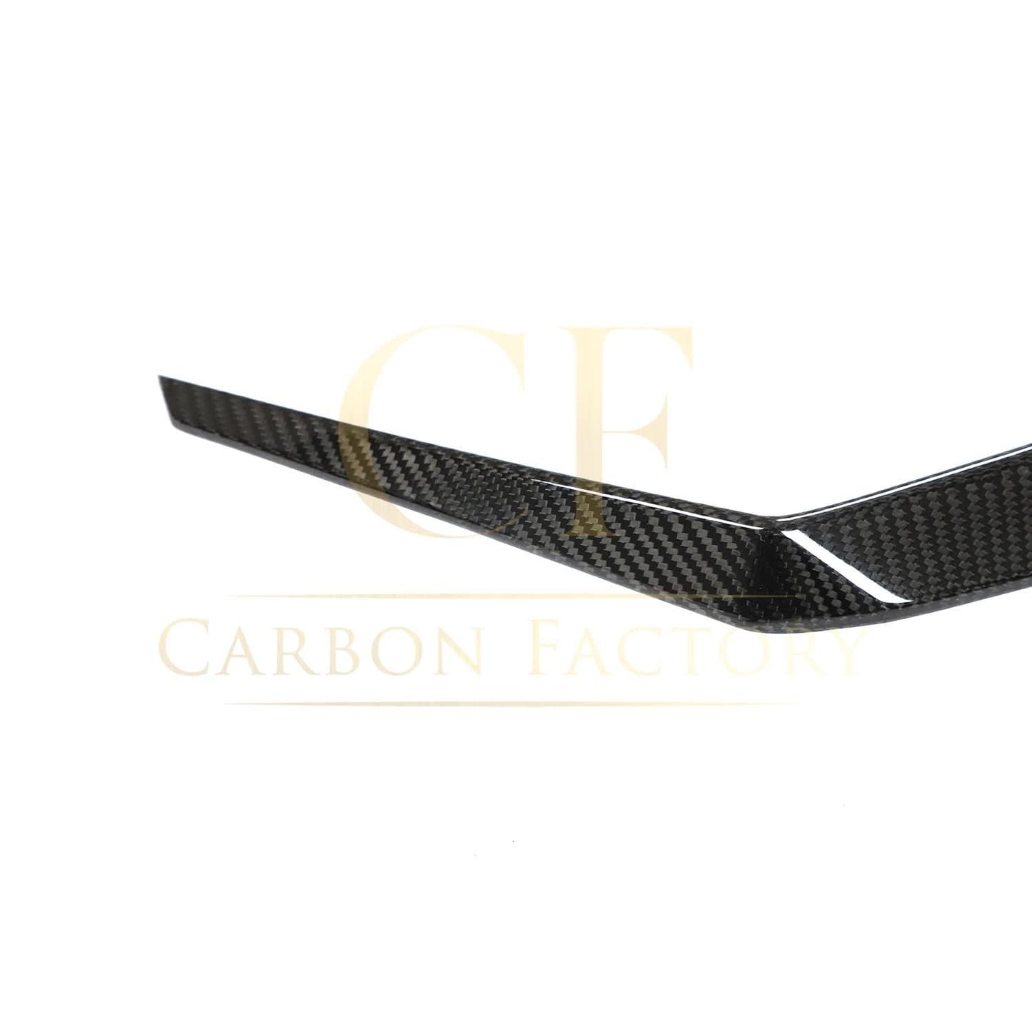 Pre-Preg Carbon Fibre Rear Bumper Trims for Lamborghini Urus 18-21 - Carbon Factory
