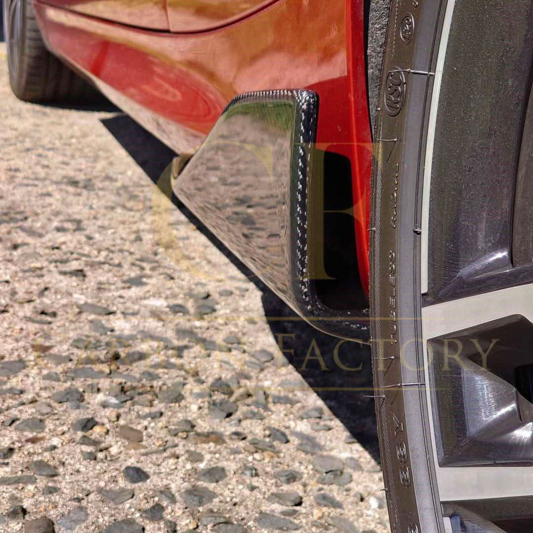 Carbon fibre side skirt for BMW F22 2 Series and F87 M2, designed for sporty exterior enhancement and aerodynamic style.