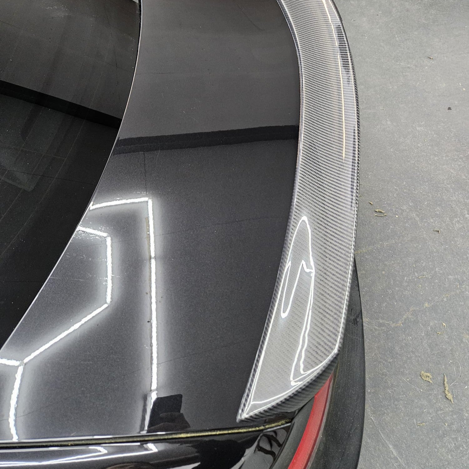 V Style Carbon Fibre Boot Spoiler for Mercedes Benz W204 C Class 07-14 - Carbon Factory
