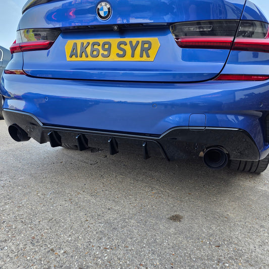 RK Style Gloss Black Rear Diffuser Dual Exhaust for BMW 3 Series G20 G21 Pre-LCI 19-22 - Carbon Factory