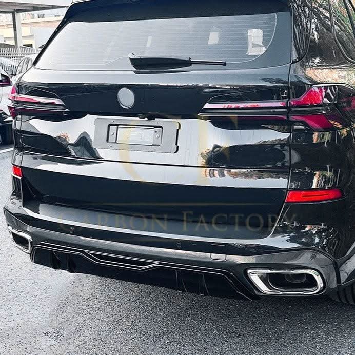 V Style Gloss Black Rear Diffuser for BMW G05 X5 19-25 - Carbon Factory