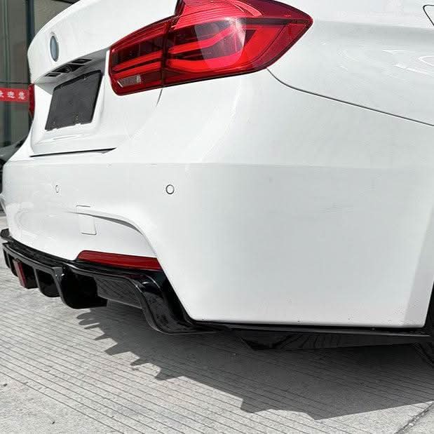 V Style Gloss Black Diffuser for BMW F30 F31 3 Series 12-19 - Carbon Factory