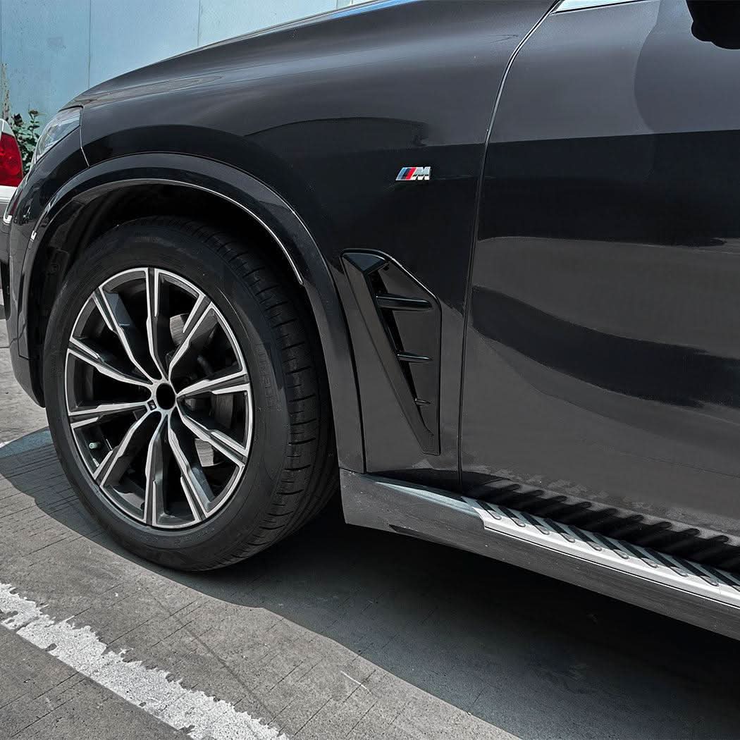 Gloss Black Front Fender Trims for BMW G05 X5 19-25 - Carbon Factory