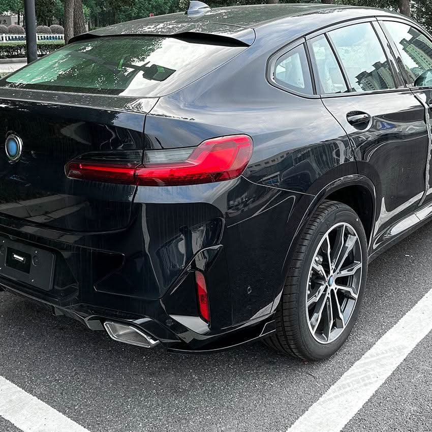 Gloss Black Rear Bumper Spats for BMW G02 X4 LCI 22-24 - Carbon Factory