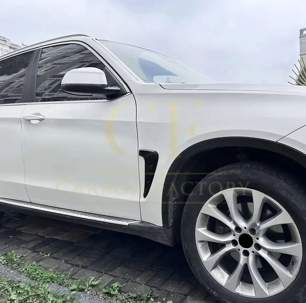 V2 Gloss Black Side Vent Fender Trims for BMW F15 X5 14-18 - Carbon Factory