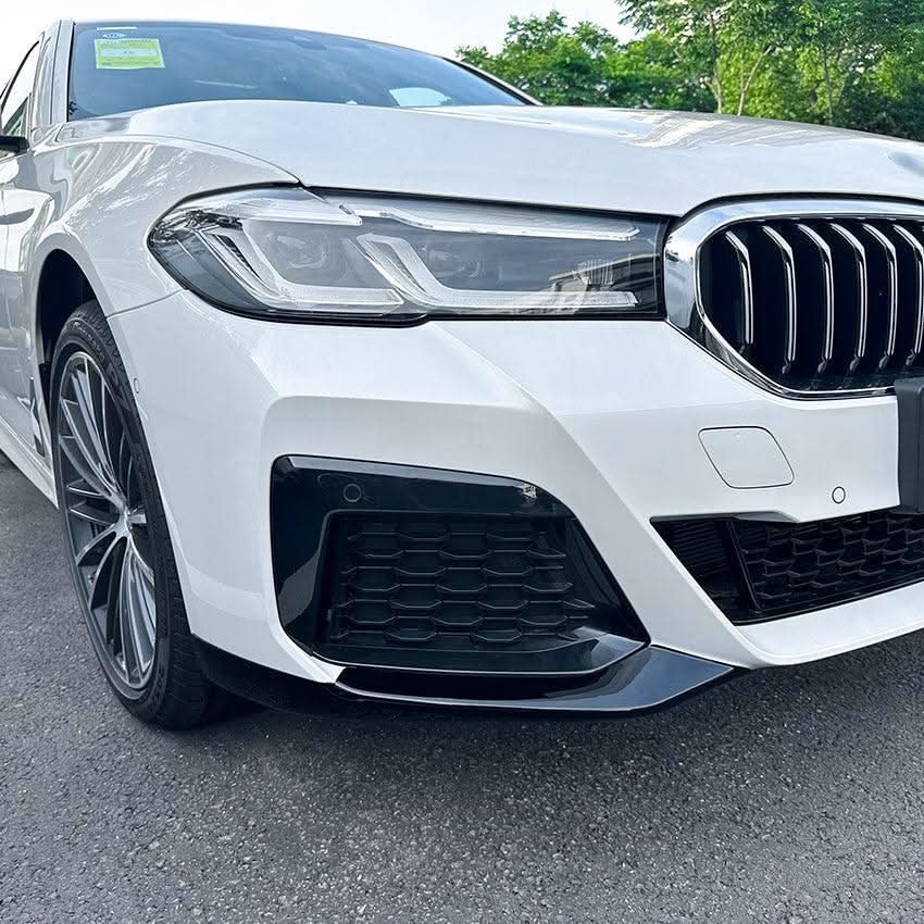MP Style Gloss Black Front Splitter Upper Pieces for BMW G30 5 Series LCI 21-24 - Carbon Factory