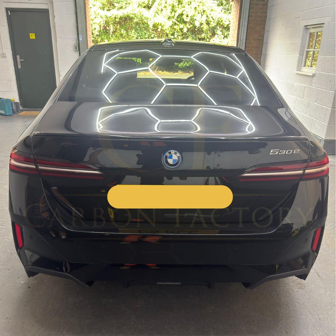 OEM Style Gloss Black Boot Spoiler for BMW G60 5 Series G90 M5 24-Present - Carbon Factory