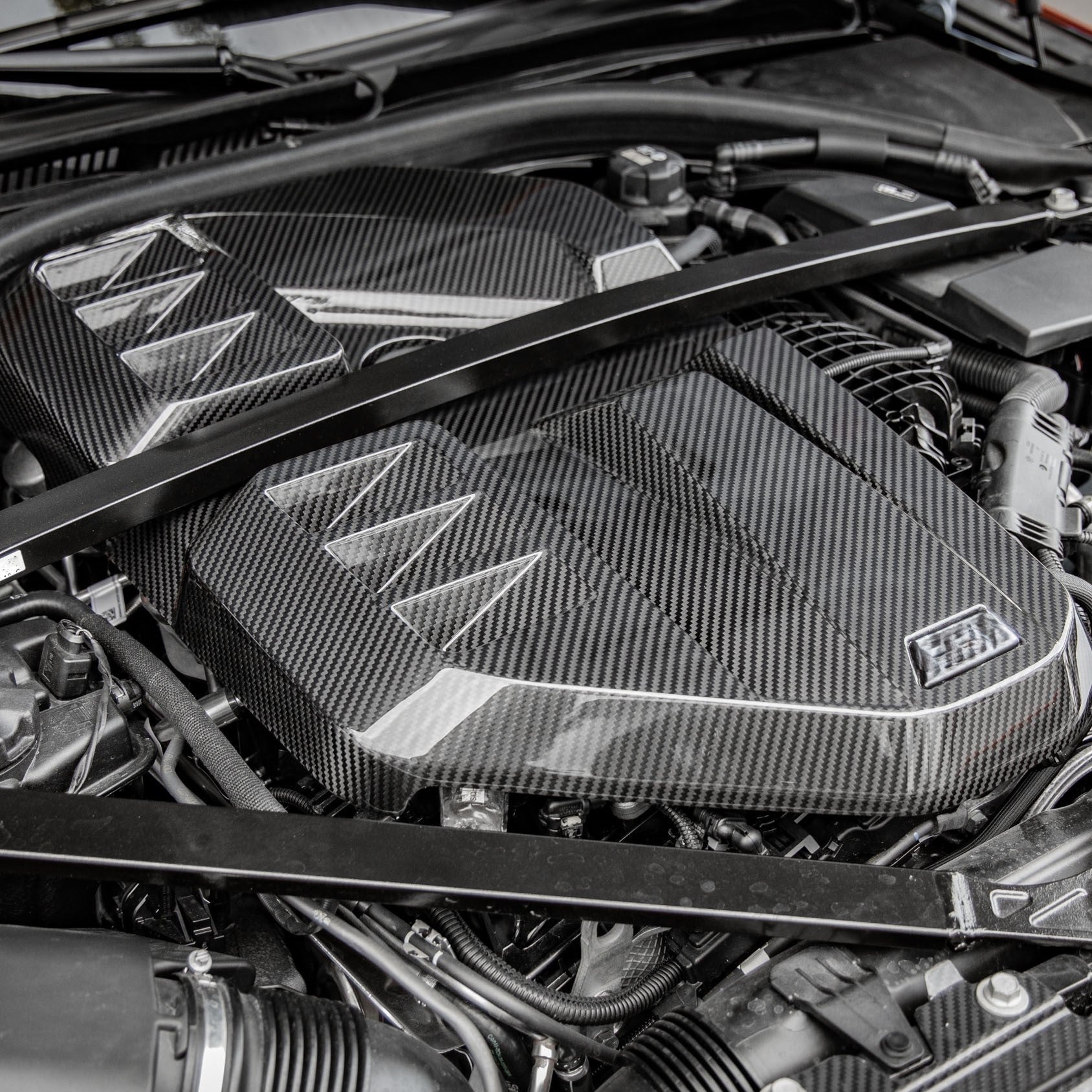 OEM Style Pre-Preg Carbon Fibre Engine Cover for BMW G87 M2 G8X M3 M4 21-Present - Carbon Factory