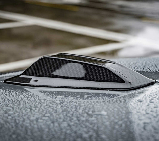 Pre-Preg Carbon Fibre Shark Fin Antenna Cover for BMW G26 4 Series Gran Coupe i4 21-25 - Carbon Factory