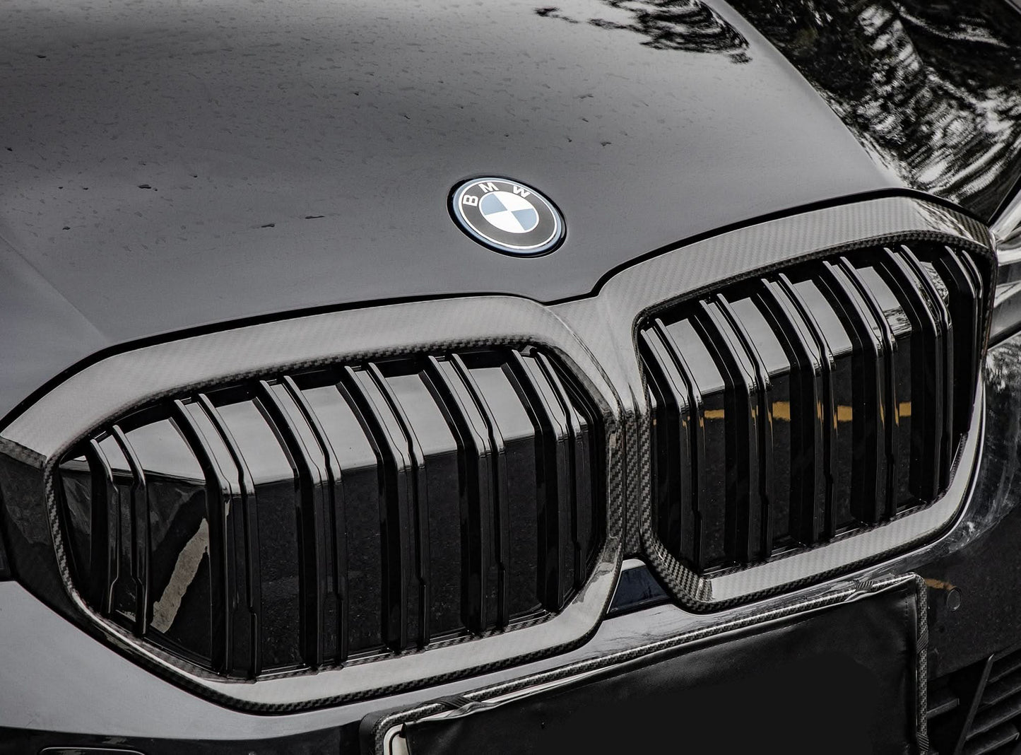 Double Slat Pre-Preg Carbon Fibre Front Grille for BMW i3 23-25 - Carbon Factory