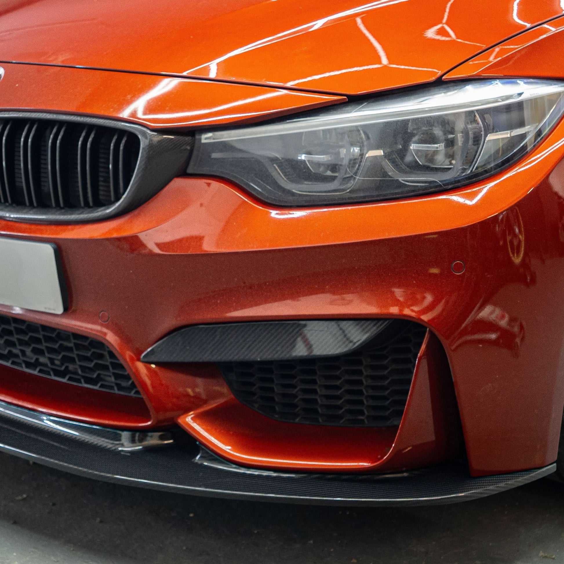 GT4 Style Pre-Preg Carbon Fibre Front Splitter for BMW F80 M3 F82 F83 M4 14-20 - Carbon Factory