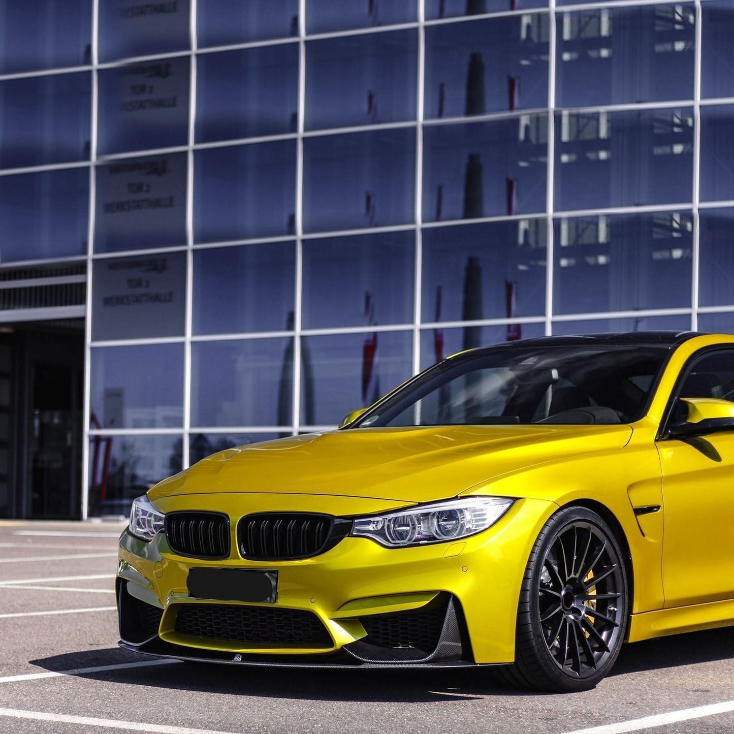 MP Style Pre-Preg Carbon Fibre Front Splitter 3 Pieces Design for BMW F80 M3 F82 F83 M4 14-20 - Carbon Factory