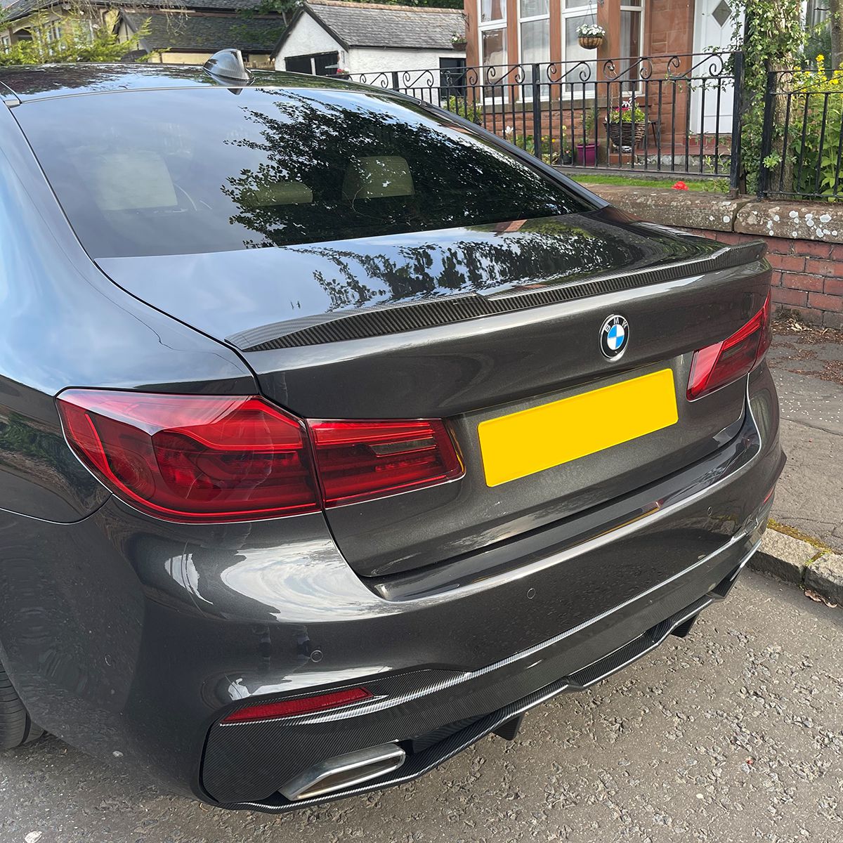 CS Style Pre-Preg Carbon Fibre Boot Spoiler for BMW 5 Series G30 F90 M5 17-23 - Carbon Factory