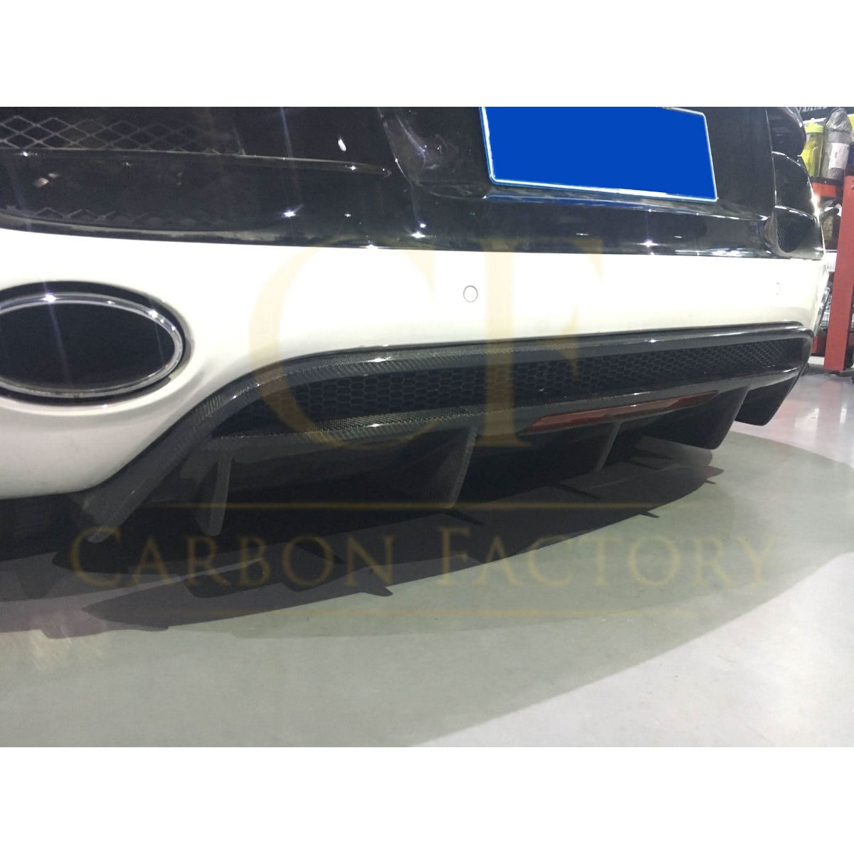 V Style Carbon Fibre Rear Diffuser for Audi R8 Gen 1 10-15 - Carbon Factory
