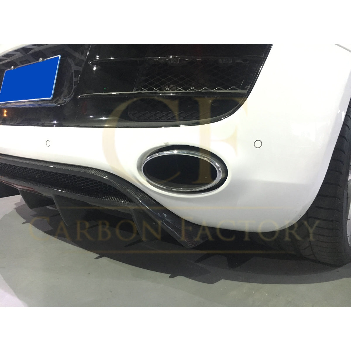 V Style Carbon Fibre Rear Diffuser for Audi R8 Gen 1 10-15