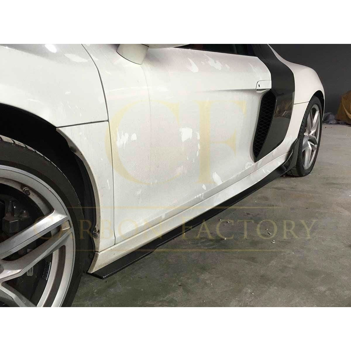 V Style Carbon Fibre Side Skirts for Audi R8 Gen 1 08-14